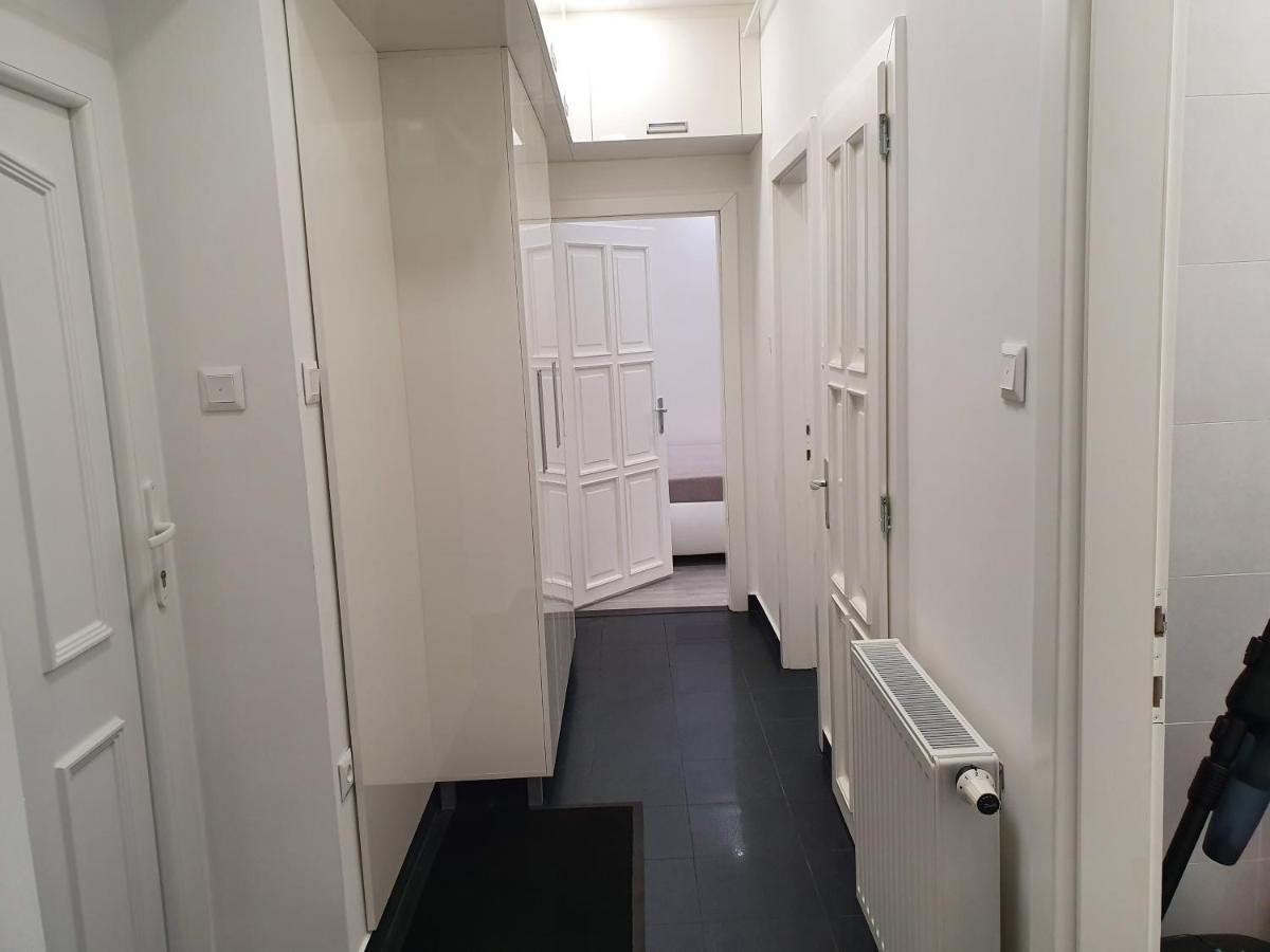 Martina Apartman Bekescsaba Bagian luar foto